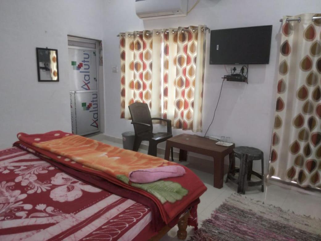 Happy Khajuraho Home Stay Exterior foto